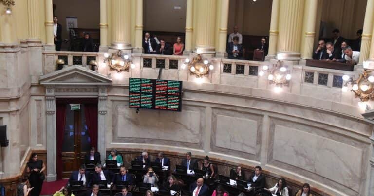 Javier Milei y sus medidas, EN VIVO: mientras Bullrich busca más votos en el Senado por la reforma laboral, los diputados de LLA se reúnen para pulir su estrategia