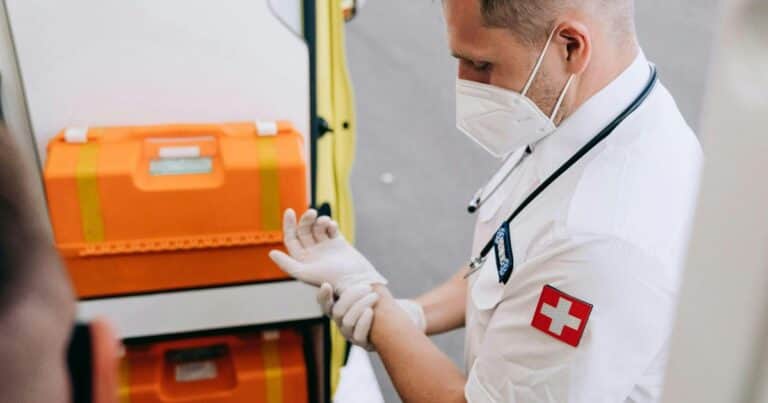Cuánto cobran los paramédicos y auxiliares de ambulancia en febrero de 2026