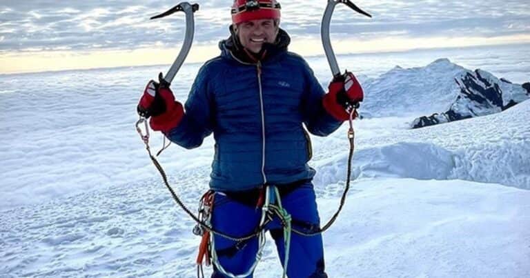 Soñó que se moría al escalar una montaña y luego recibió una impactante noticia: «Nunca había tenido algo parecido a una premonición»