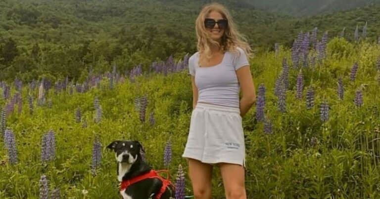 Una excursionista murió congelada y los rescatistas encontraron a su perro velándola
