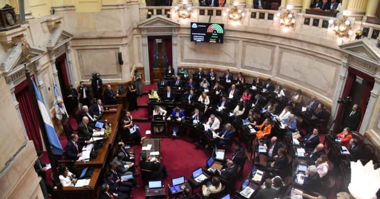 Reforma laboral y marcha de la CGT hoy, EN VIVO: a qué hora es, cortes y paro de transporte público este 11 de febrero