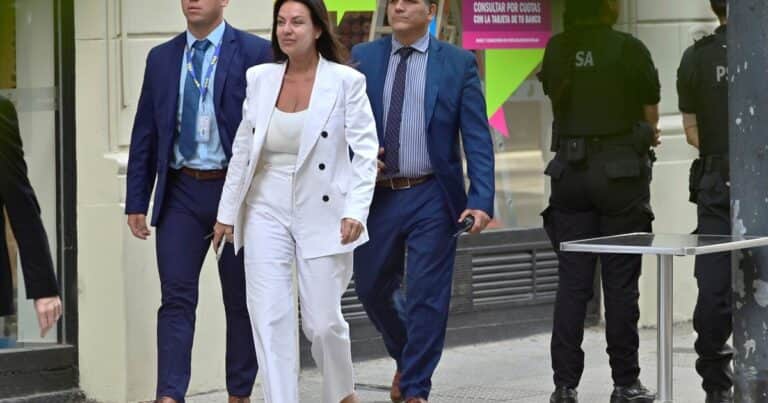 Se demora el cambio de vouchers por planes sociales: giran $ 72.000 millones al ex Potenciar Trabajo