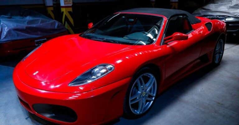 Subastaron una lujosa Ferrari decomisada al narco: recaudaron más de 300 mil dólares