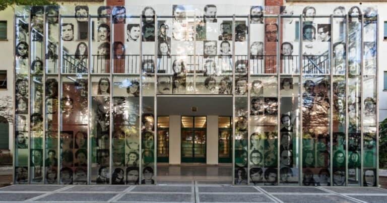 El Gobierno apura el retiro de la Subsecretaría de DDHH de la ex ESMA en medio del aniversario del último golpe militar