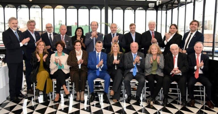 ¿Un mensaje para Milei? el presidente uruguayo, invitado estrella en un selecto almuerzo de negocios