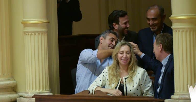 Con votos del peronismo y cambios de último momento, el Gobierno avanzó en el Senado con la ley de Glaciares
