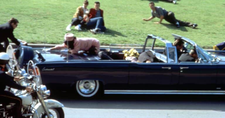 Una filmación amateur del asesinato de Kennedy demostraría que hubo un segundo tirador