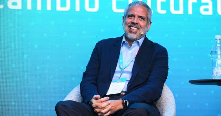 Perez Companc le compró a YPF la sexta mayor área de petróleo por US$ 410 millones, tras el fracaso de una constructora