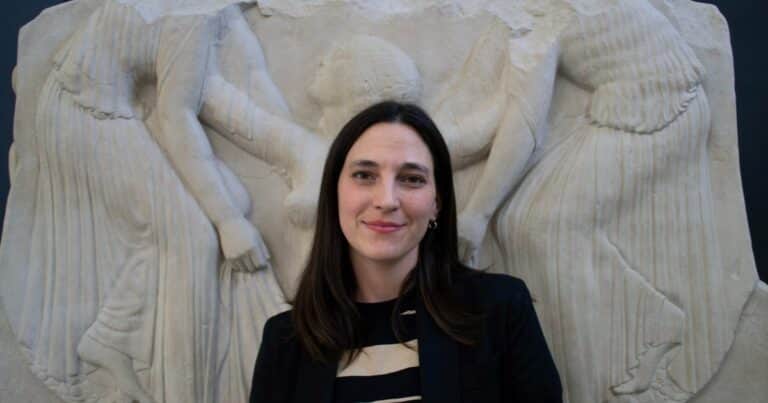 Milena Gallipoli reivindica las copias y reescribe la historia del arte desde los calcos: “Si no se reproduce, no existe»