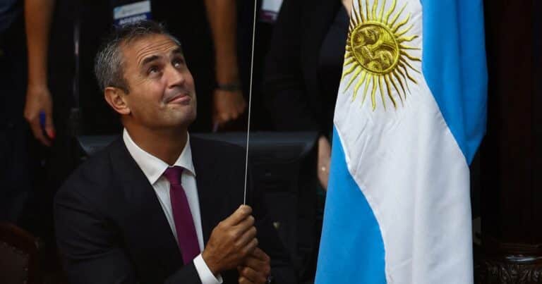 «Tenemos los números para bloquear cualquier intento desestabilizador», dijo Martín Menem y anticipó las reformas que se vienen