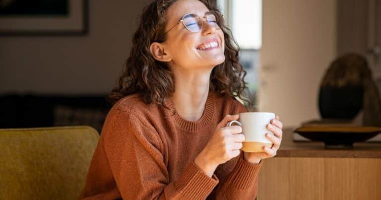 Beneficios del café para el estado de ánimo: un aliado de la salud mental y la microbiota