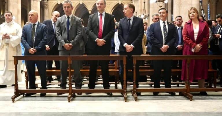 La grieta se metió en la misa de homenaje al Papa Francisco: faltó Villarruel, y Adorni y Kicillof ni se saludaron