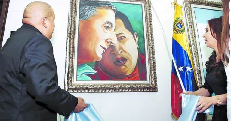 Delcy Rodríguez desmanteló el salón Néstor Kirchner en Caracas y hasta desaparecieron los cuadros del ex presidente y Hugo Chávez