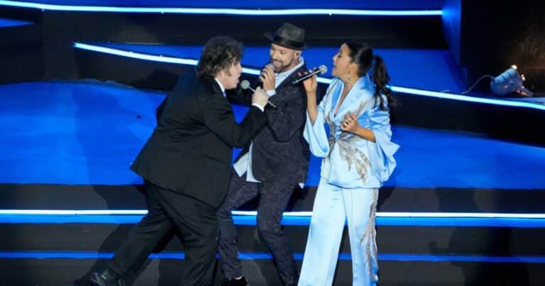 Javier Milei volvió a subirse al escenario: cantó Libre durante el ensayo de la ceremonia del Día de la Independencia de Israel