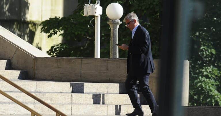 Ordenaron levantar el secreto fiscal y bancario de Manuel Adorni