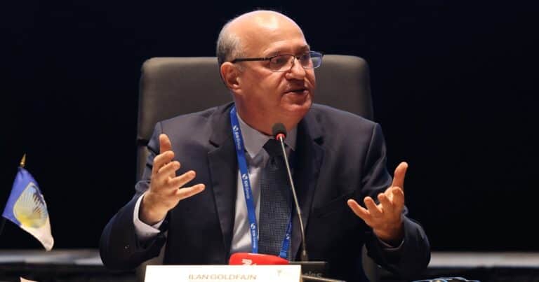 Tras el respaldo del Banco Mundial para financiar deuda, el BID dará US$550 millones en garantías