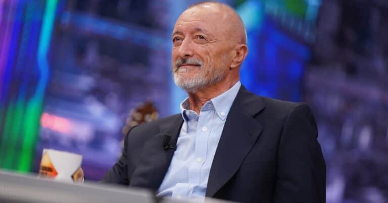 Arturo Pérez-Reverte, 74 años, escritor: “Cada día pierdo una verdad”