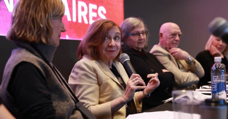 Con dos debates sobre la dictadura, la censura y el exilio, comenzaron los Diálogos en la Feria