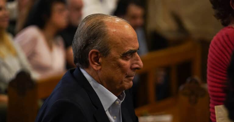 «¿Quién tiene el triste final?», Guillermo Francos le apuntó a Pablo Toviggino y recordó las chicanas por los dientes amarillos y los dedos verdes