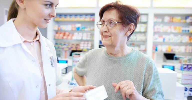 PAMI: cuáles son los requisitos y cómo acceder a medicamentos y anteojos gratis en abril