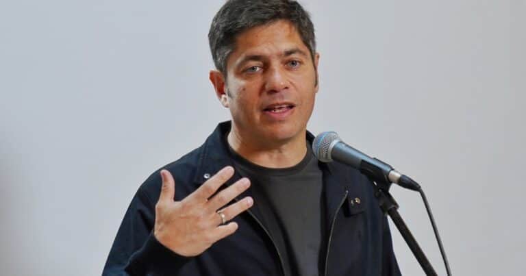 Kicillof viaja a España para asistir a una cumbre progresista y reforzar su perfil como antagonista de Milei