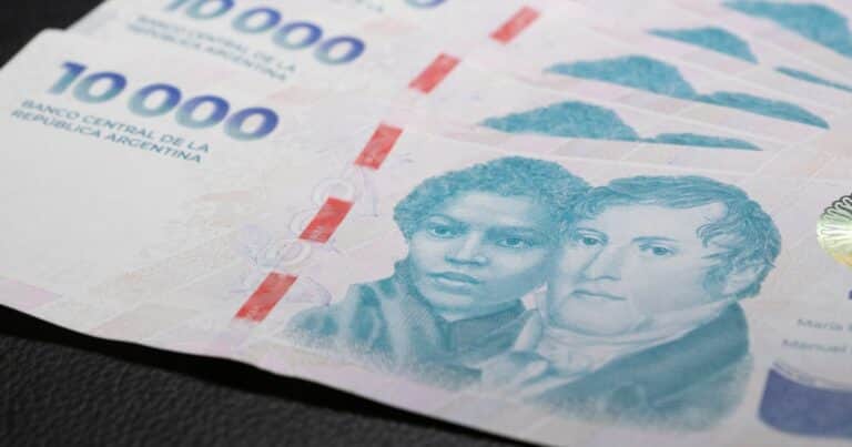 Empleados públicos: de cuánto será el aumento y cuándo pagarán la suma fija