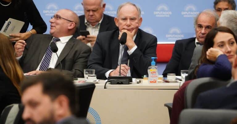 Ley de Glaciares: el oficialismo consiguió dictamen y Diputados sesiona este miércoles para convertirla en ley