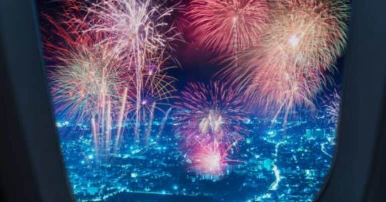 Un avión anuló un aterrizaje en París por los fuegos artificiales de una boda
