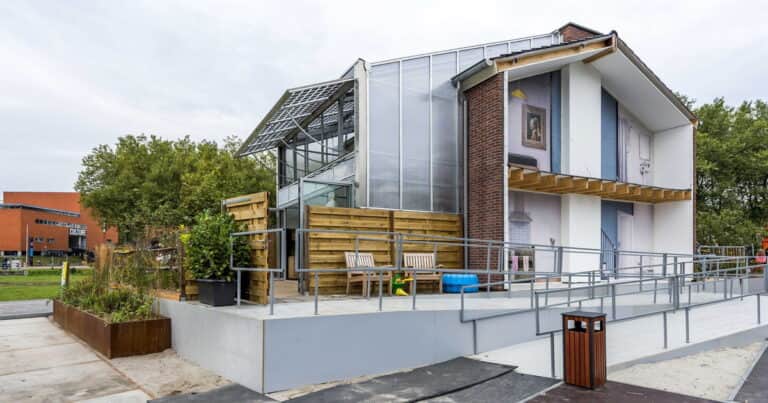 Placas solares en casa: guía práctica para ahorrar hasta 70% en la factura de luz