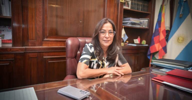 El Congreso se hace eco del conflicto con la prensa: una senadora impulsa una ley para garantizar salas de prensa en los tres poderes del Estado