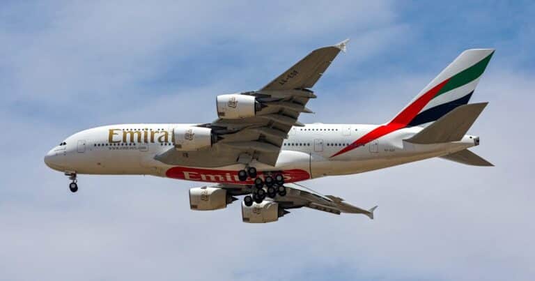 El Gobierno habilitó a una de las aerolíneas más grandes del mundo a realizar transporte de carga dentro del país