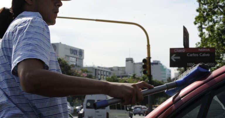 Datos oficiales: hay 9 millones de personas que trabajan en negro