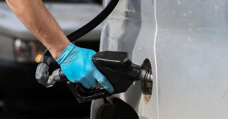 Cae el consumo de nafta: cuáles fueron las marcas que salieron más golpeadas tras los aumentos