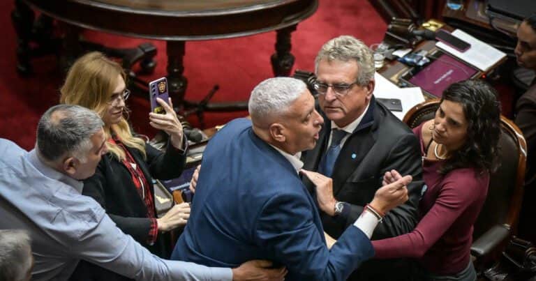 Sesión caliente con la Ley de los Glaciares y un tenso cruce entre Horacio Pietragalla y diputados libertarios: «Me dan ganas de romperles la cara»