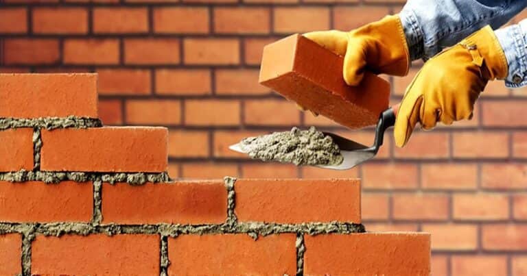 Cuánto ganan los albañiles y obreros de construcción en abril de 2026