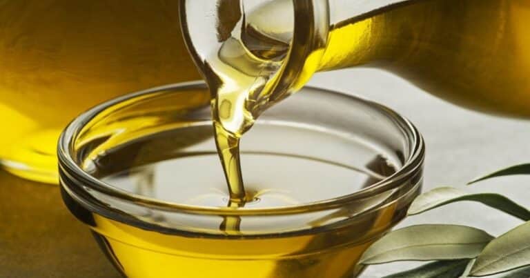 El aceite de oliva cambia para siempre sus etiquetas: qué significan “protección antioxidante” y “reduce el colesterol”