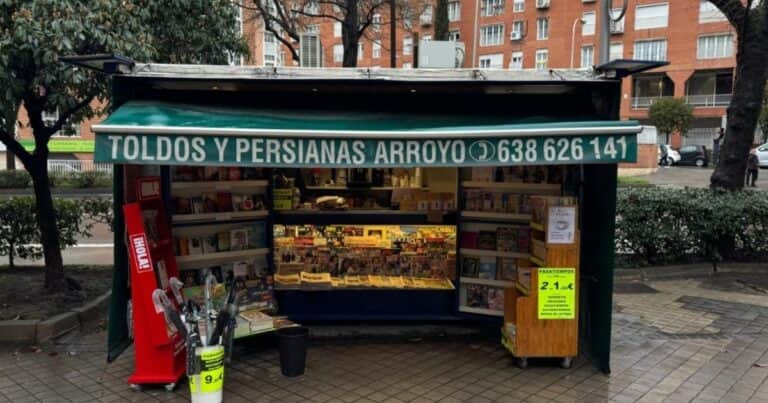 Dos matrimonios compraron un quiosco con sus ahorros para darle trabajo jóvenes que viven en la calle: “Hay que dar empleo a las personas que tenemos al lado”