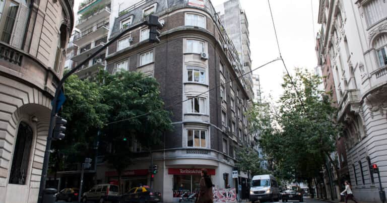 El departamento de Cristina Kirchner en Recoleta, estación clave en la ruta de las coimas
