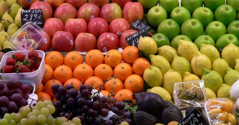Por qué la fruta no es completamente natural hoy: lo explica una experta en glucosa