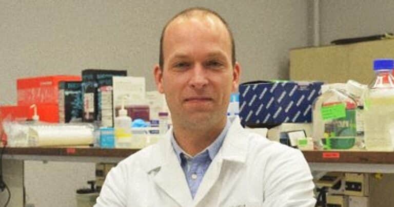 Bram Bekaert, científico forense: «Desarrollamos una nueva técnica de ADN que permite resolver casos de abuso sexual hasta ahora imposibles»