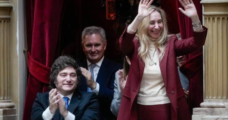 Karina Milei, al timón en los días más difíciles