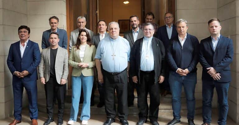 El peronismo se pega a la Iglesia por la crisis social: alertan por el aumento de la demanda de asistencia