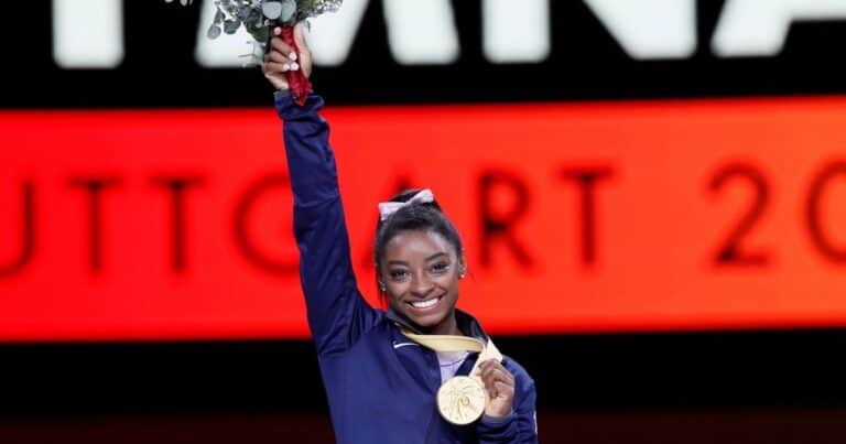 Simone Biles, campeona olímpica: «La vida cambia con el deporte porque te enseña el trabajo duro, aprendes a no rendirte»