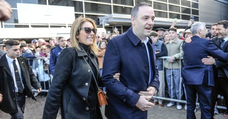 «Siempre hay que dejar algo atrás»: sorpresivo posteo de la esposa de Adorni en medio de la disputa en el Gobierno por su continuidad en el gabinete