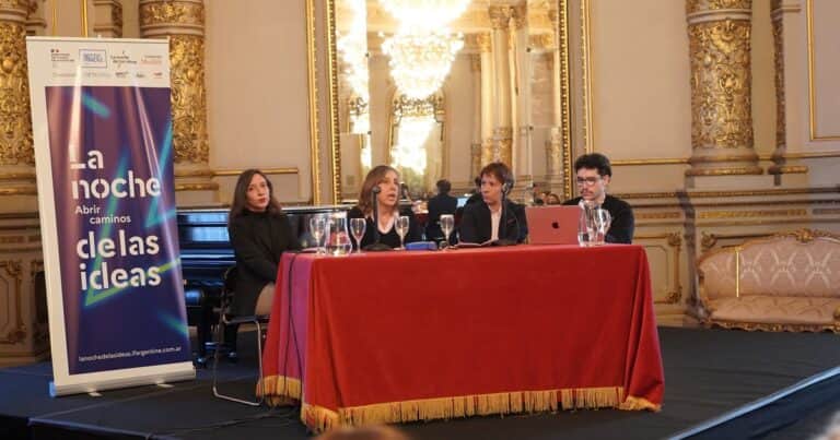 Noche de las Ideas: especialistas alertaron sobre el costo ecológico detrás de la IA