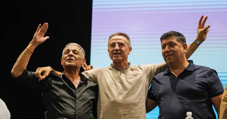 Fuego cruzado entre un triunviro de la CGT y Máximo Kirchner: pases de factura por Cristina y la falta de «coraje» contra Milei