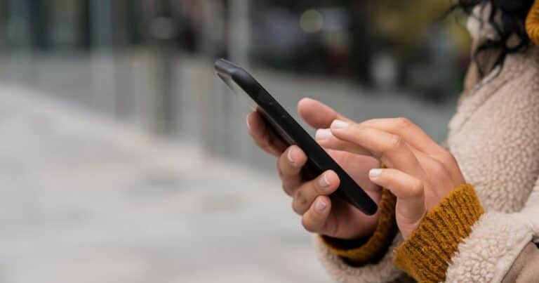 Cómo saber si hackearon tu celular: 3 señales clave para detectarlo a tiempo