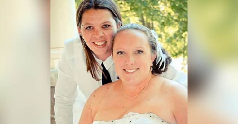 Una pareja de mujeres, condenada por la muerte de un niño al que buscaban adoptar; lo torturaban, lo encerraban y no lo alimentaban