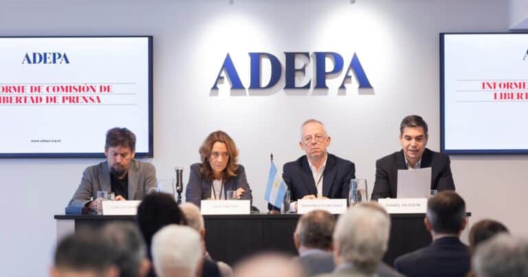 Día Mundial de la Libertad de Prensa: ADEPA llamó a reafirmar el «reconocimiento y el respeto al trabajo periodístico»
