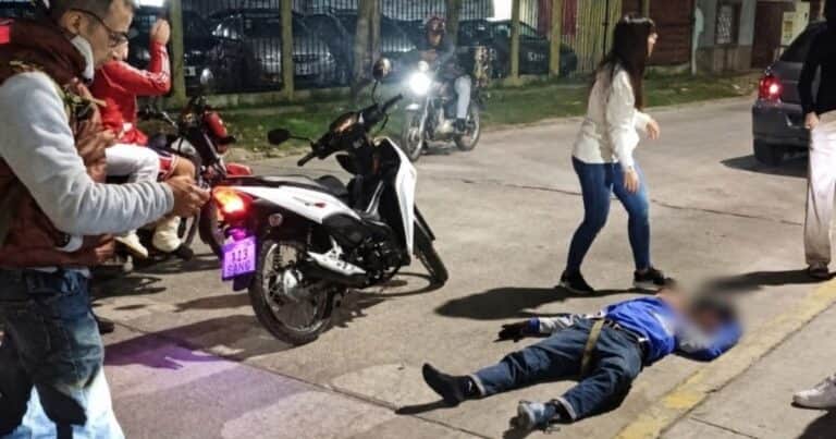 Sangriento enfrentamiento en Quilmes: un comisario abatió a tiros a un joven de 16 años e hirió a otro en un intento de robo motochorro